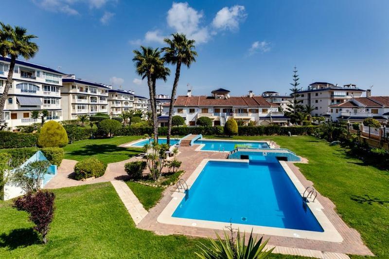 Apartamento Cerca De La Playa La Mata La Mata  Eksteriør bilde